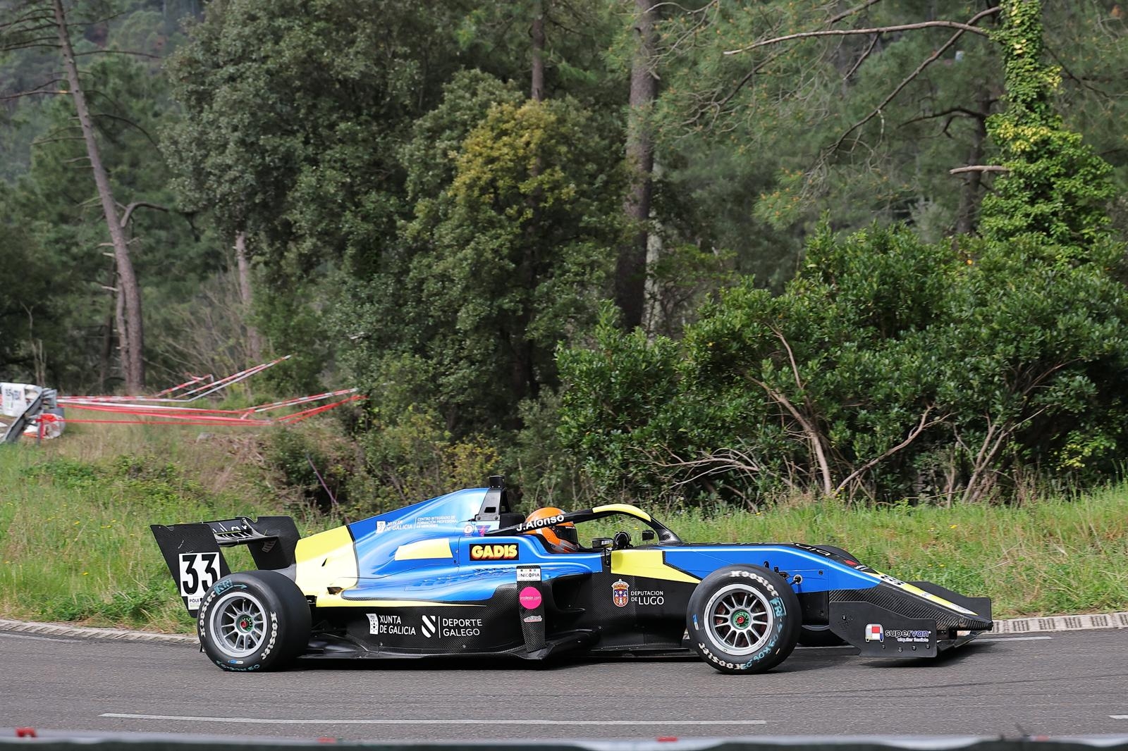 Alonsoliste en la subida a Pontenova